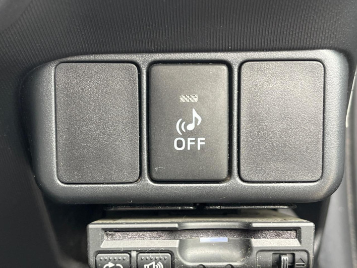 2014 Toyota Aqua DAA-NHP10 (UW-6a3211372352e)[14]