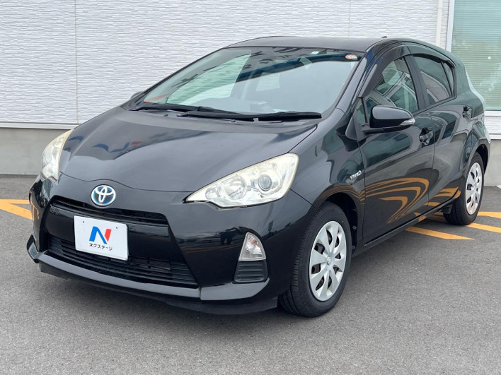 2014 Toyota Aqua DAA-NHP10 (UW-6a3211372352e)[27]