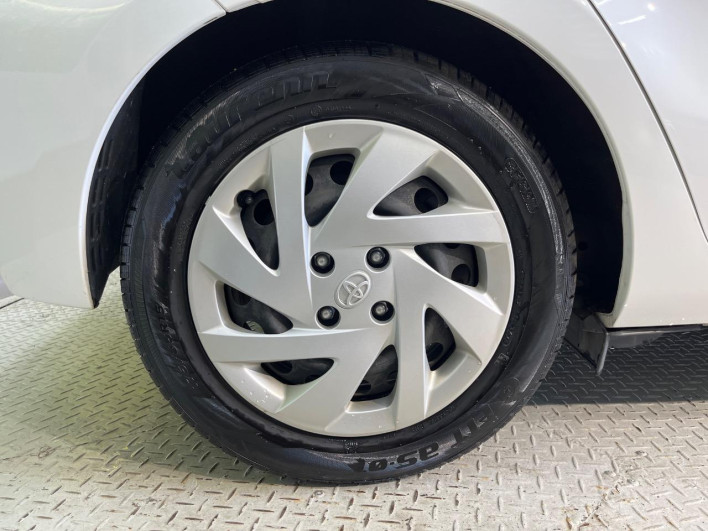2015 Toyota Aqua DAA-NHP10 (UW-6a321137dd68c)[29]