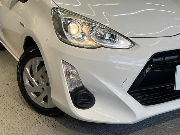 2015 Toyota Aqua DAA-NHP10 (UW-6a321137dd68c)[27]