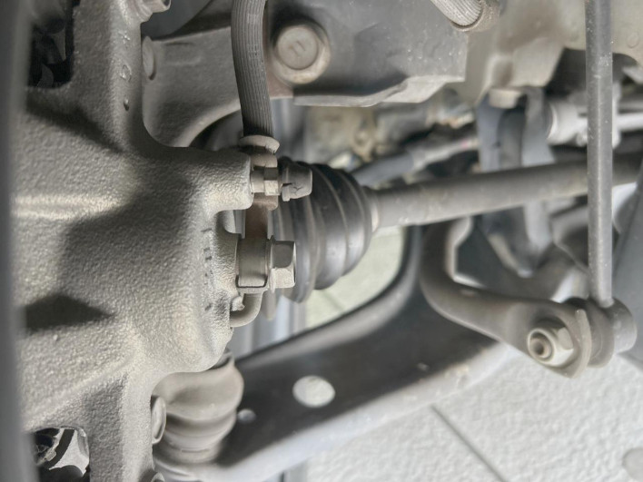 2015 Toyota Aqua DAA-NHP10 (UW-6a321138bfb95)[6]