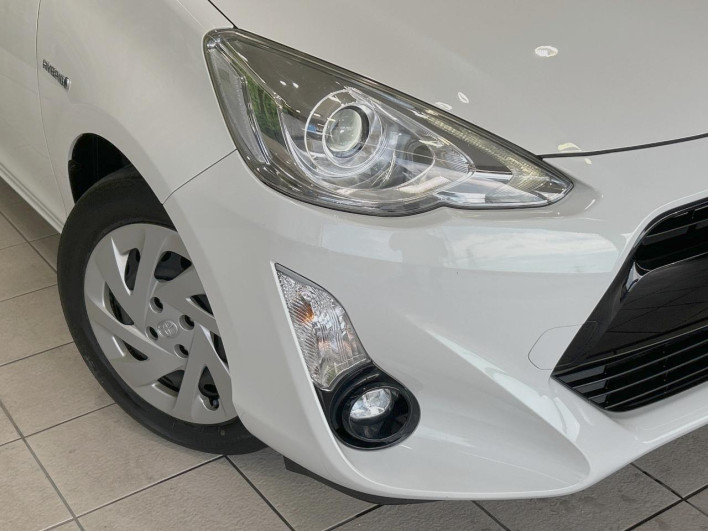 2015 Toyota Aqua DAA-NHP10 (UW-6a321138bfb95)[29]