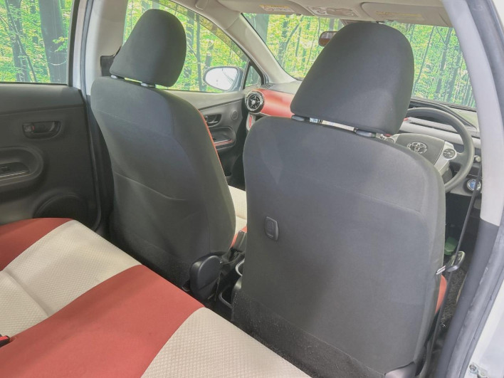 2015 Toyota Aqua DAA-NHP10 (UW-6a321138bfb95)[23]
