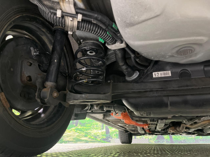 2016 Toyota Aqua DAA-NHP10 (UW-6a32113a31783)[10]