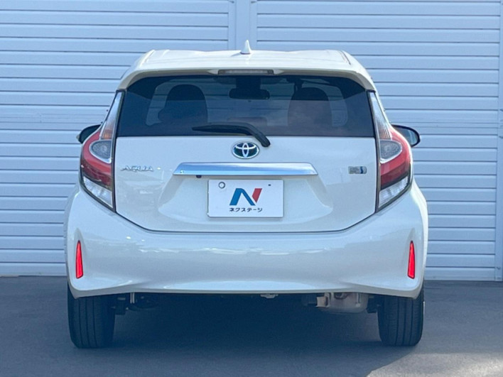 2018 Toyota Aqua DAA-NHP10 (UW-6a32113cb82df)[17]