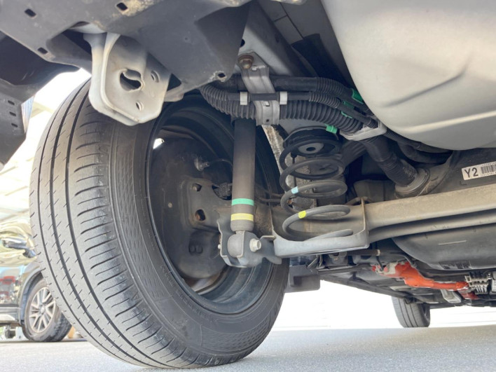 2018 Toyota Aqua DAA-NHP10 (UW-6a32113cb82df)[23]