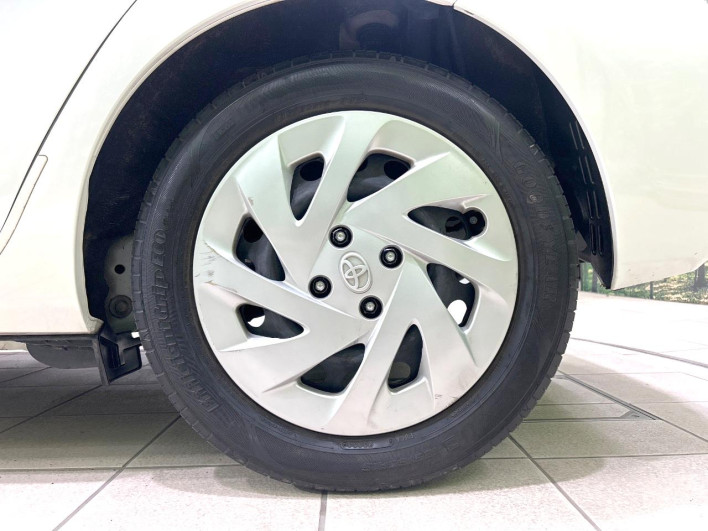 2018 Toyota Aqua DAA-NHP10 (UW-6a32113e0c02c)[18]