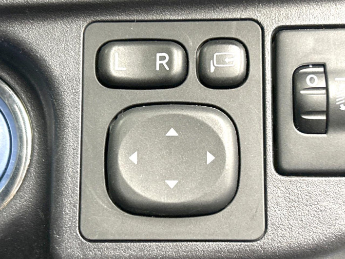 2018 Toyota Aqua DAA-NHP10 (UW-6a32113e0c02c)[8]