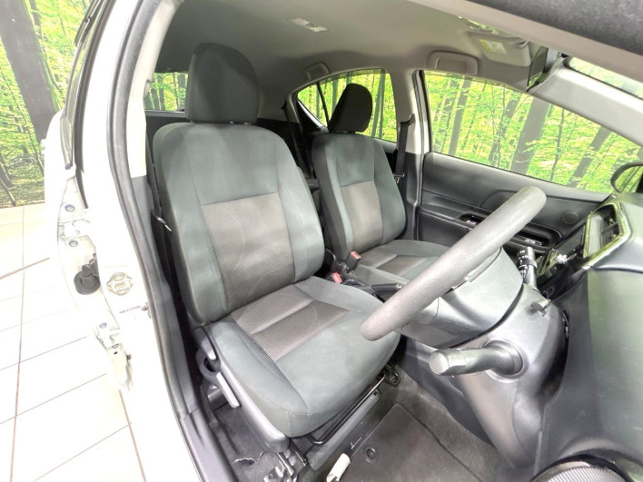 2018 Toyota Aqua DAA-NHP10 (UW-6a32113e0c02c)[11]