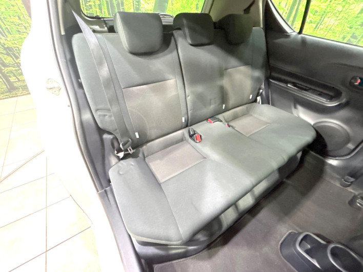 2018 Toyota Aqua DAA-NHP10 (UW-6a32113e0c02c)[12]
