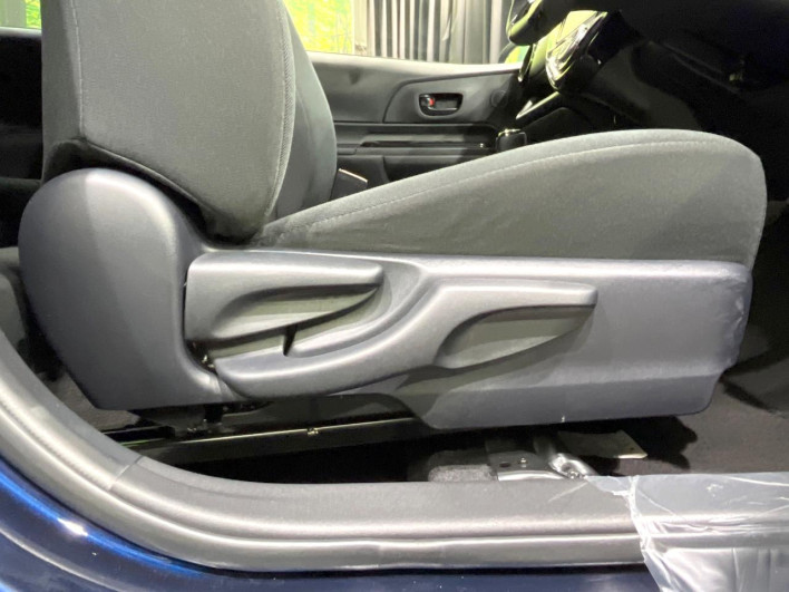 2019 Toyota Aqua DAA-NHP10 (UW-6a32113f62630)[18]