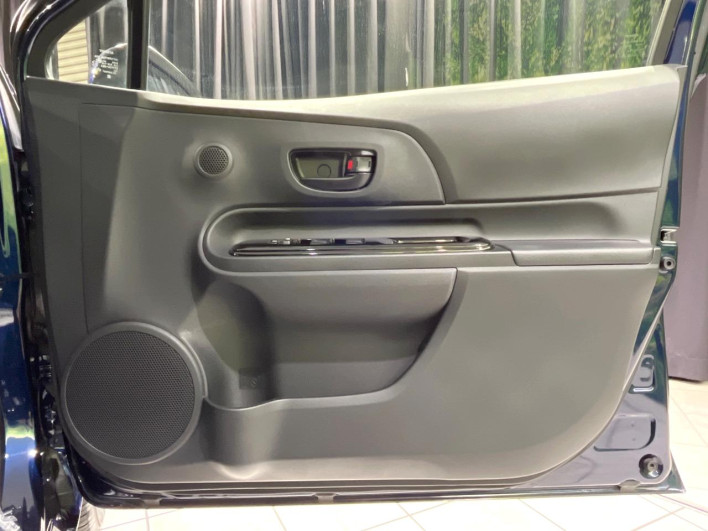2019 Toyota Aqua DAA-NHP10 (UW-6a32113f62630)[16]