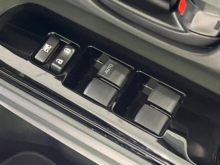 2019 Toyota Aqua DAA-NHP10 (UW-6a32113f62630)[22]