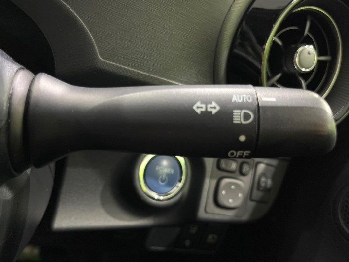 2019 Toyota Aqua DAA-NHP10 (UW-6a32113f62630)[24]