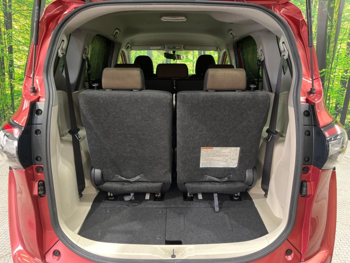 2016 Toyota Sienta DAA-NHP170G (UW-6a3211409d549)[10]