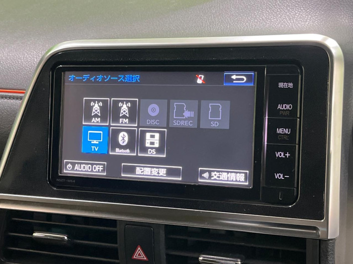 2016 Toyota Sienta DAA-NHP170G (UW-6a3211409d549)[28]