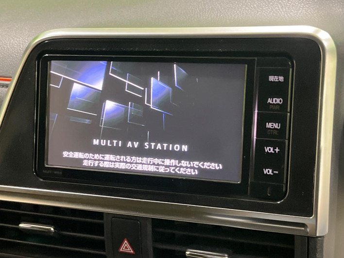 2016 Toyota Sienta DAA-NHP170G (UW-6a3211409d549)[26]
