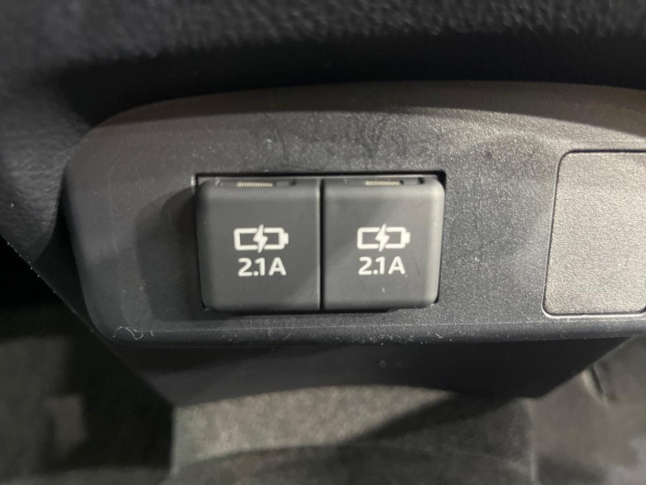 2019 Toyota Sienta 6AA-NHP170G (UW-6a3211422fae9)[28]