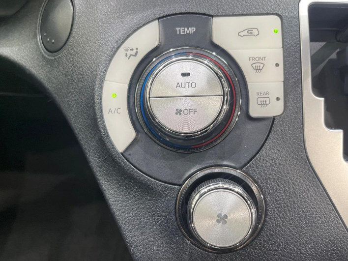 2019 Toyota Sienta 6AA-NHP170G (UW-6a3211422fae9)[26]