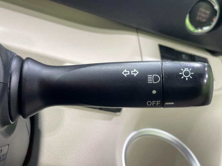 2016 Toyota Sienta DBA-NSP170G (UW-6a321144c5b34)[16]