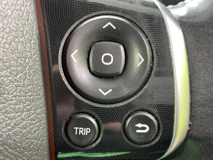 2016 Toyota Sienta DBA-NSP170G (UW-6a321144c5b34)[18]