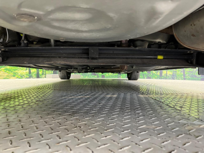 2019 Toyota Sienta DBA-NSP170G (UW-6a321145a18b8)[23]