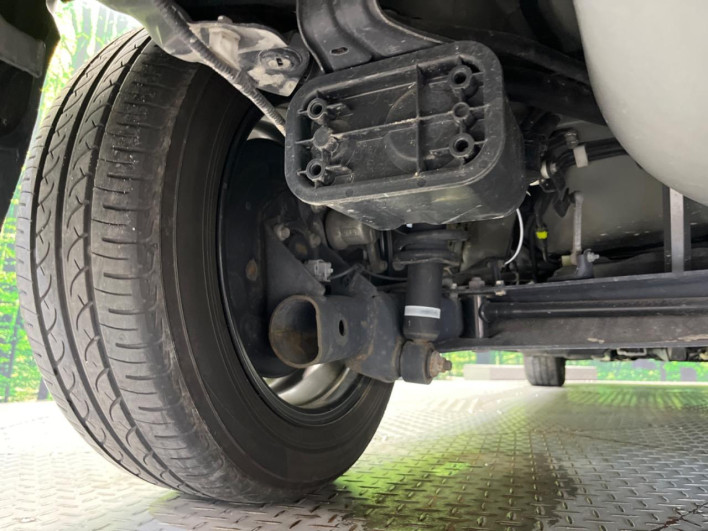 2019 Toyota Sienta DBA-NSP170G (UW-6a321145a18b8)[24]