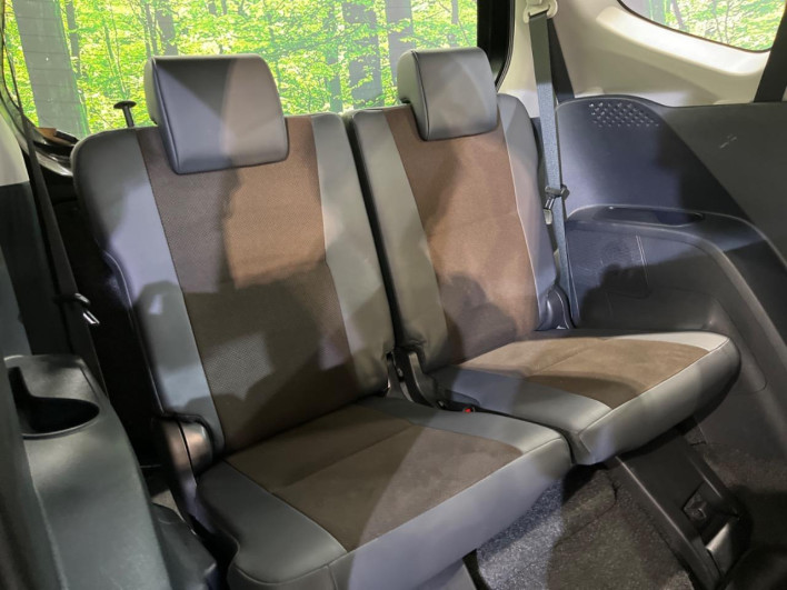 2019 Toyota Sienta DBA-NSP170G (UW-6a321145a18b8)[14]
