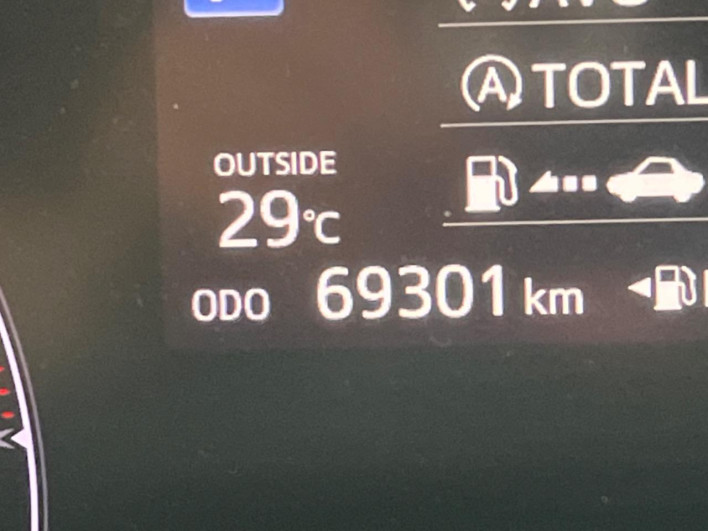 2019 Toyota Sienta DBA-NSP170G (UW-6a321145a18b8)[2]