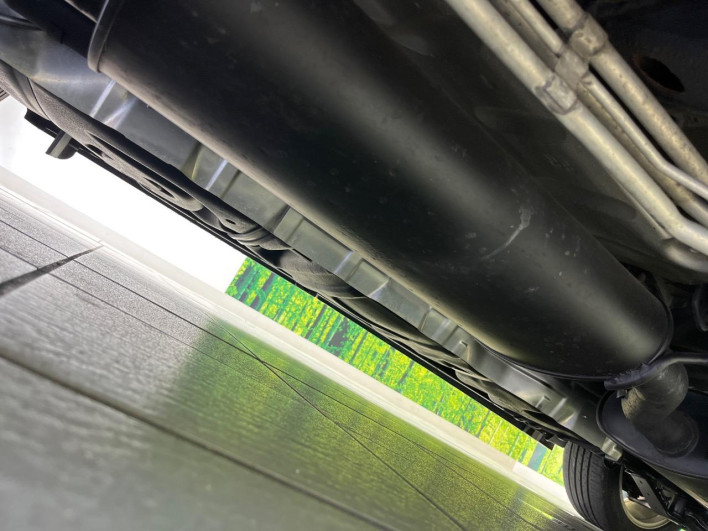 2010 Nissan Elgrand DBA-PNE52 (UW-6a32114c6379d)[18]