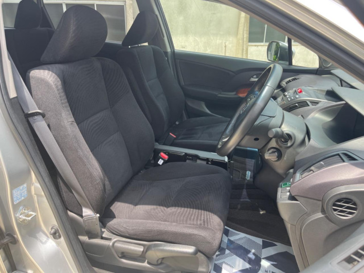 2011 Honda Odyssey DBA-RB3 (UW-6a32114e0cd0e)[13]