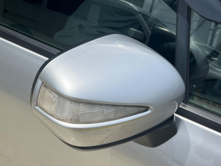 2011 Honda Odyssey DBA-RB3 (UW-6a32114e0cd0e)[20]