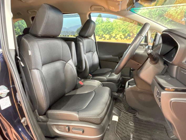 2021 Honda Odyssey Hybrid 6AA-RC4 (UW-6a321150c4fca)[24]