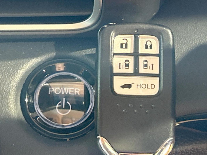 2021 Honda Odyssey Hybrid 6AA-RC4 (UW-6a321150c4fca)[4]