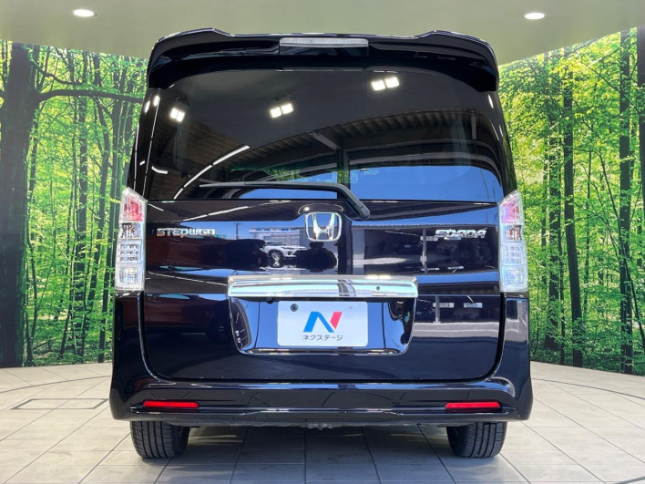 2012 Honda Stepwgn Spada DBA-RK5 (UW-6a321151924e0)[28]