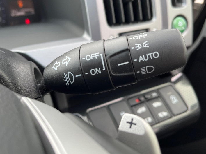 2012 Honda Stepwgn Spada DBA-RK5 (UW-6a321151d3b0d)[12]