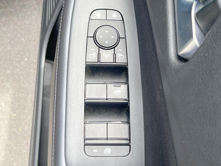 2022 Nissan Note 6AA-SNE13 (UW-6a321170963ff)[21]