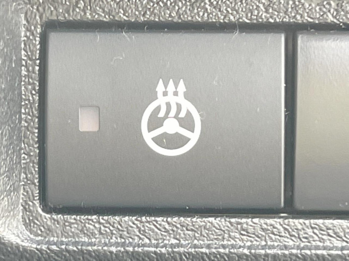2022 Nissan Note 6AA-SNE13 (UW-6a321170963ff)[23]