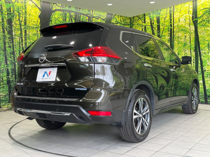 2017 Nissan X-Trail DBA-T32 (UW-6a321173f0612)[19]