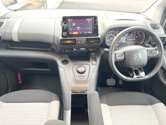 2024 Citroen Berlingo 3DA-K9CYH01 (UW-6a3211879575f)[18]