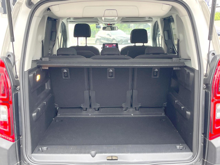 2024 Citroen Berlingo 3DA-K9CYH01 (UW-6a3211879575f)[28]