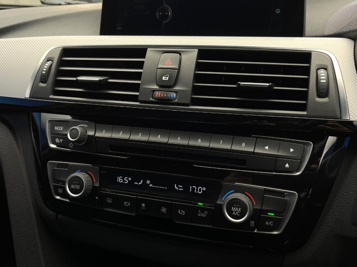 2016 BMW 3 Series DBA-8A20 (UW-6a32118e53a92)[18]