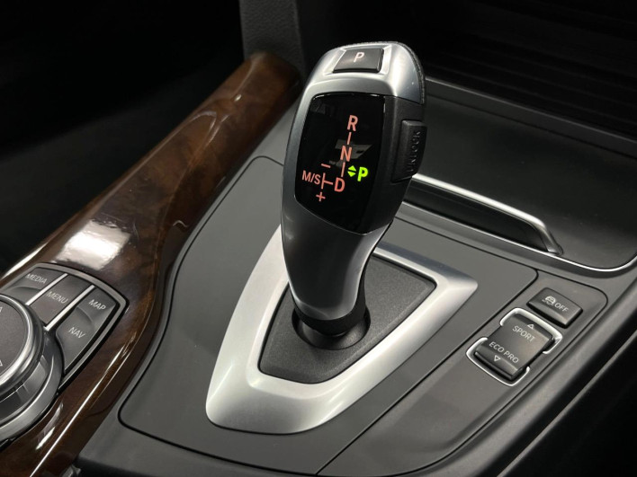 2017 BMW 3 Series LDA-8C20 (UW-6a32118e5f3df)[20]