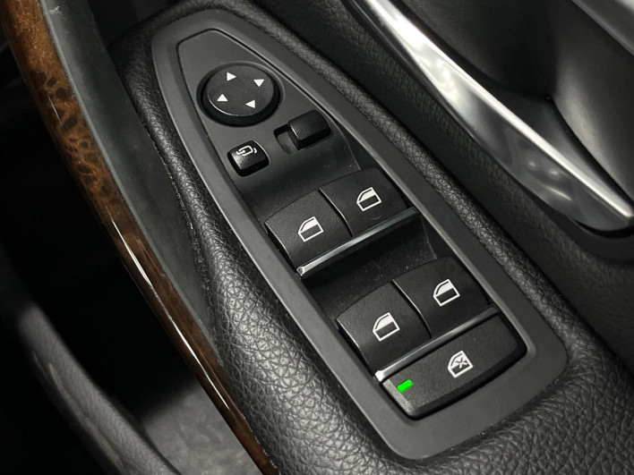 2017 BMW 3 Series LDA-8C20 (UW-6a32118e5f3df)[4]