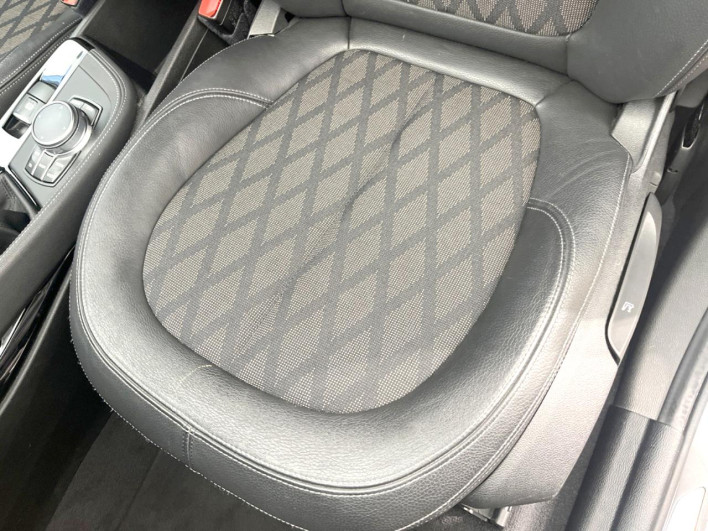 2017 BMW X1 LDA-HT20 (UW-6a32118ec1cc5)[12]