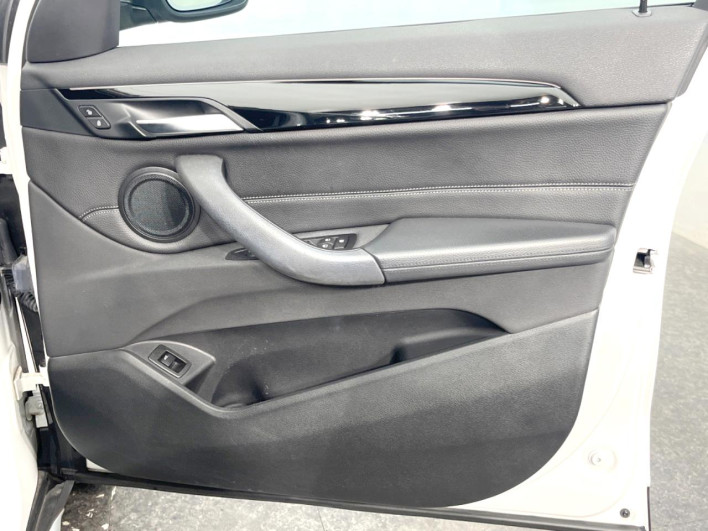 2017 BMW X1 LDA-HT20 (UW-6a32118ec1cc5)[19]