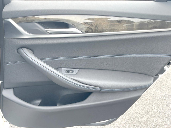 2019 BMW 5 Series DBA-JA20 (UW-6a32118f2c5e7)[19]