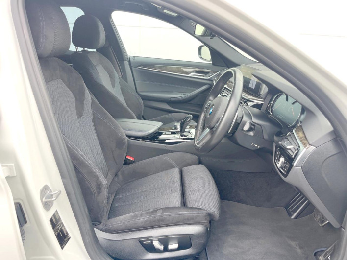 2019 BMW 5 Series DBA-JA20 (UW-6a32118f2c5e7)[27]