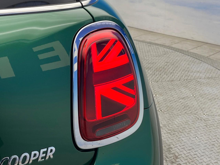 2022 Rover Mini 3BA-XR15MW (UW-6a32119680947)[6]