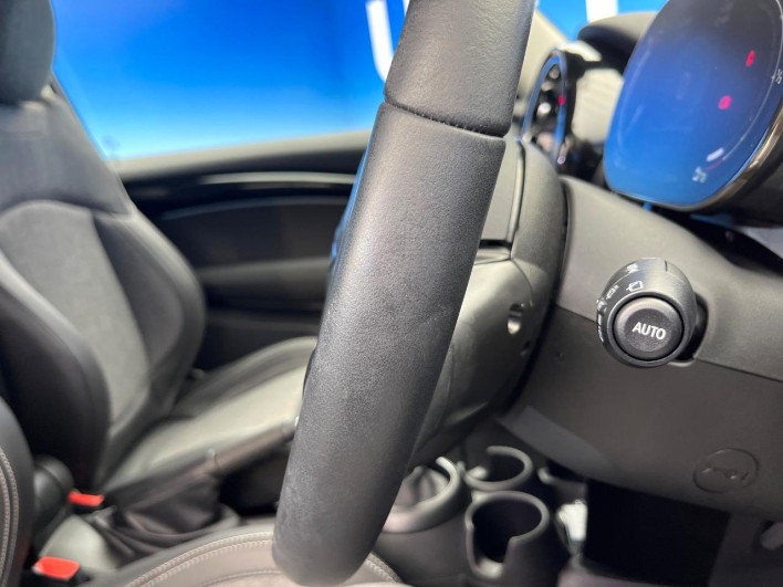 2022 Rover Mini 3BA-XR15MW (UW-6a32119680947)[23]